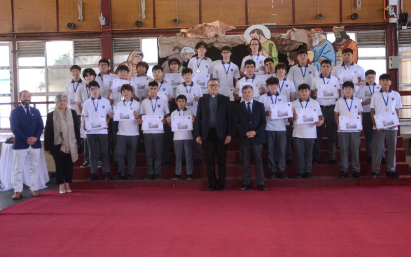 Premiaciones 2025 destacan la constancia, el buen compañerismo y el espíritu salesiano de los estudiantes