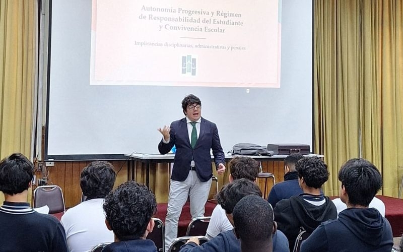 Rectoría impulsa encuentro con delegados para fortalecer la convivencia escolar