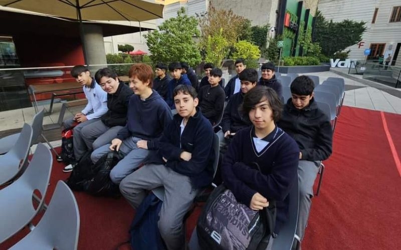 Estudiantes de Telecomunicaciones participan en la inauguración del Data Center en INACAP Santiago Centro