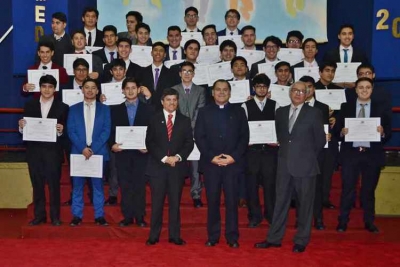 Siguiendo la semilla de Don Bosco, se titulan 163 nuevos técnico profesionales en Salesianos Alameda.