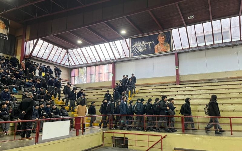 Ensayo de evacuación en gimnasio refuerza cultura preventiva en Salesianos Alameda