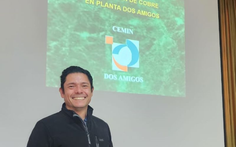 Estudiantes participan de charla sobre miner&iacute;a y sustentabilidad