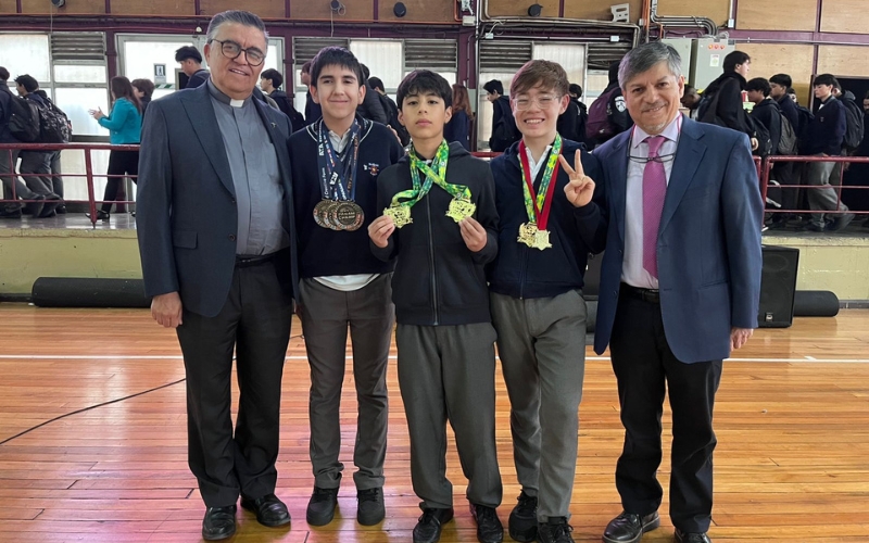 Estudiantes de Salesianos Alameda son reconocidos por su esfuerzo y esp&iacute;ritu deportivo